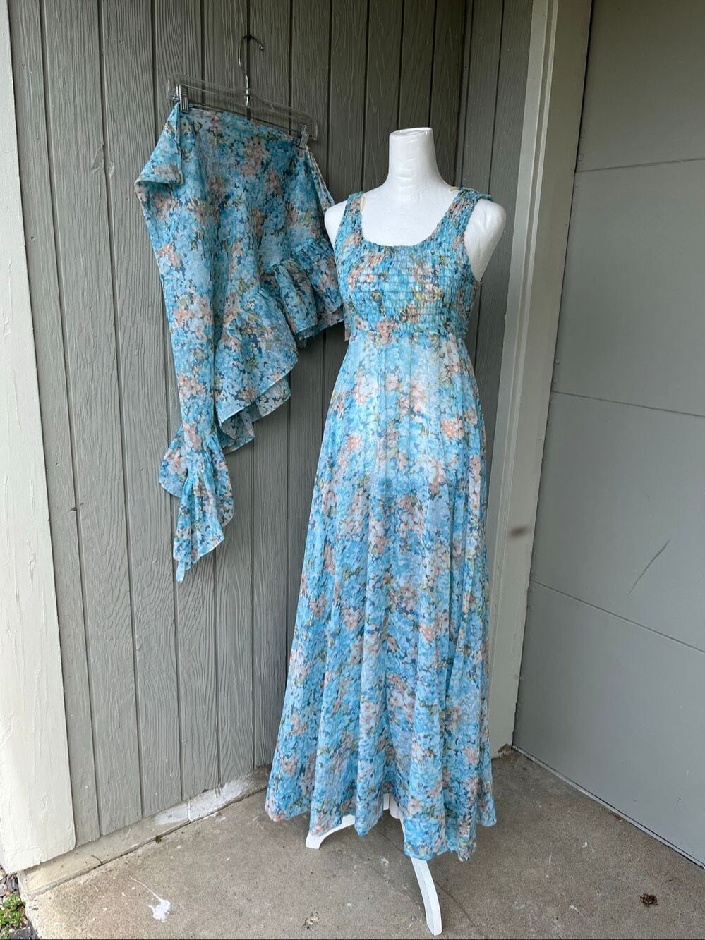 VTG 70s Floral Maxi Dress Matching Shawl Smocked Bodice Cottagecore